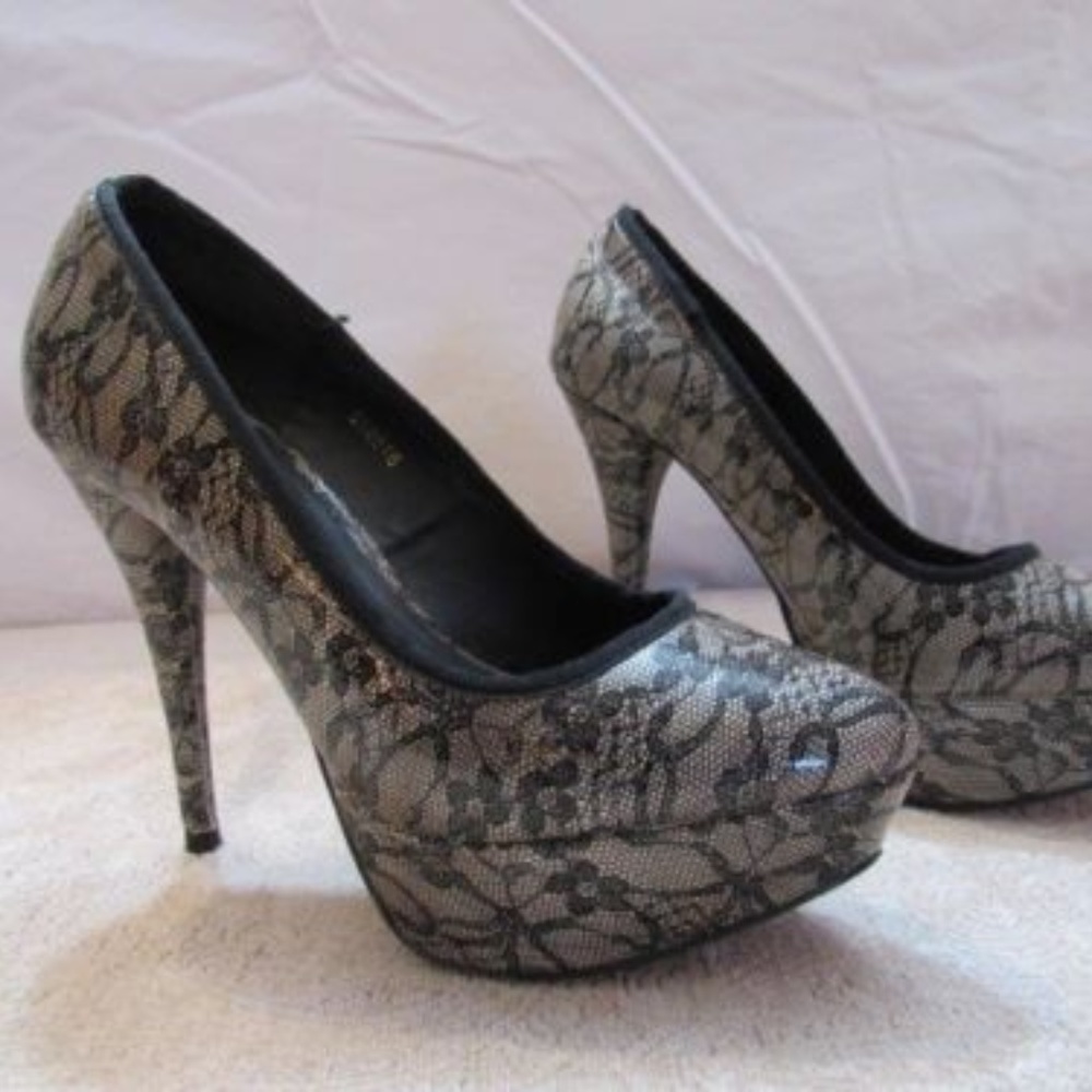 Charlotte Russe Lace Black Platform High Heels Shoe Size 5 - Picture 1 of 6